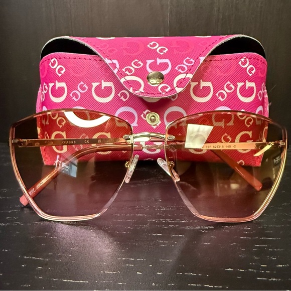 Guess Los Angeles Fuchsia and Gold Cateye Shape Sunglasses with Case Included - Picture 2 of 5